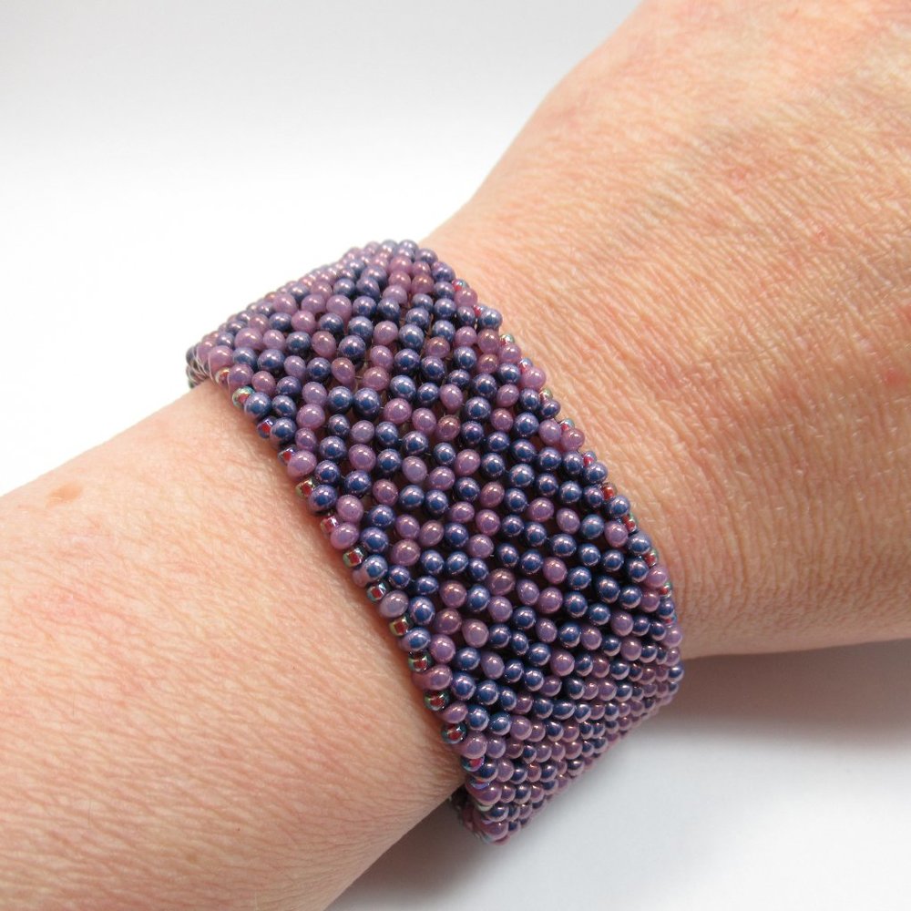 Right angle woven Pnut seed bead bracelet